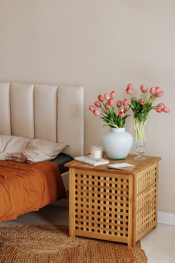 Des tables de chevet fonctionnelles aux tables de chevet décoratives : comment trouver le bon équilibre ?